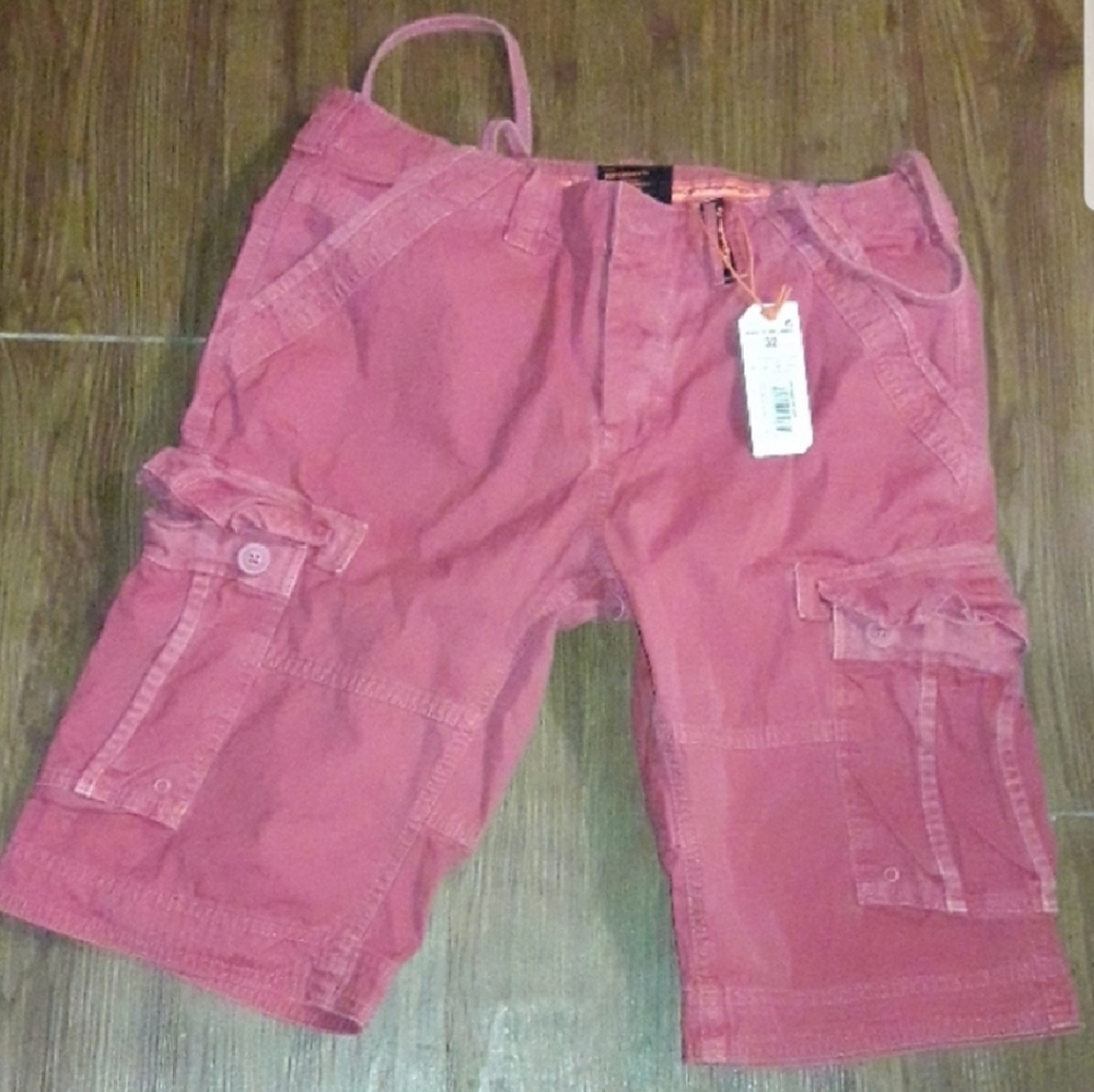 Super dry  short size 32